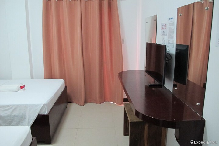 Room 13 of 65