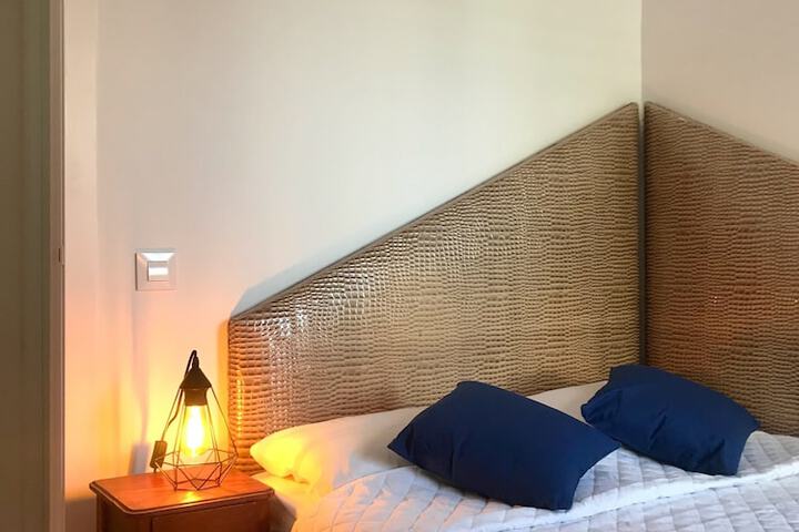 Room 15 of 53