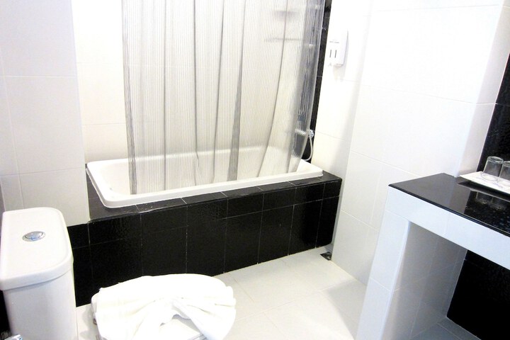 Room 55 of 63