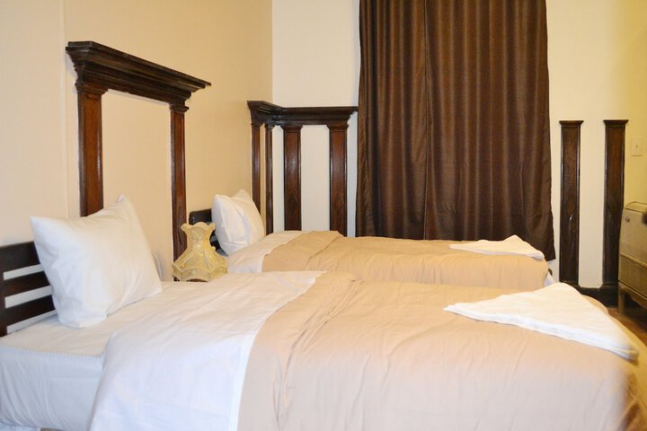 Room 8 of 60