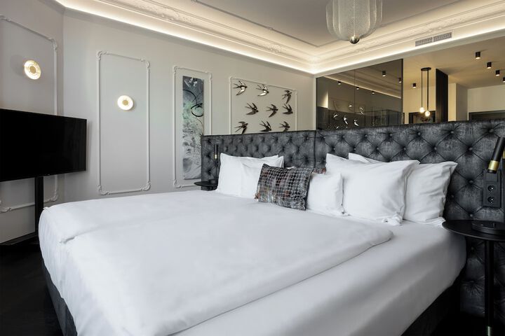 Room 28 of 84