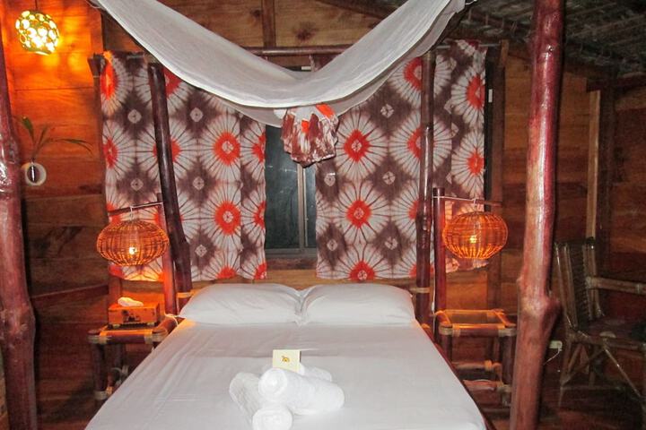 Room 27 of 131
