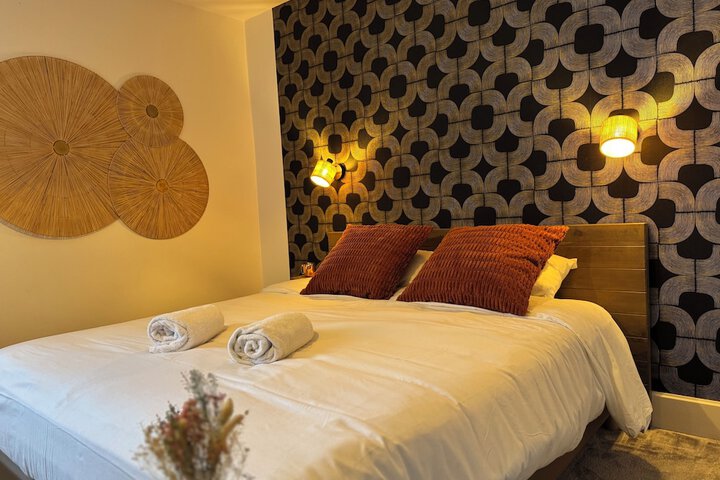 Room 7 of 28