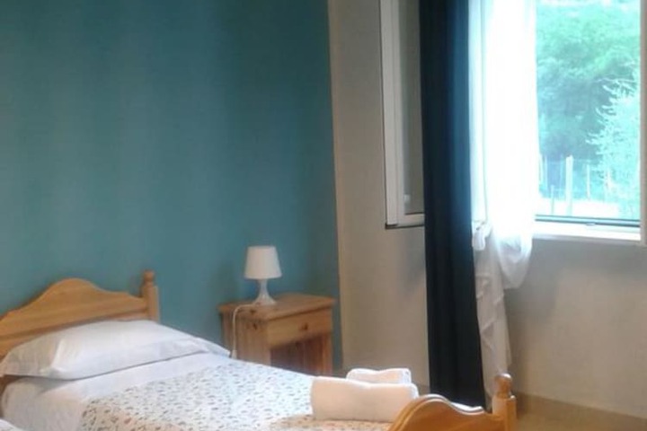 Room 8 of 20