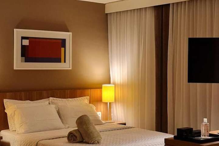 Room 10 of 38