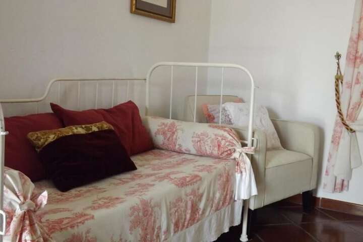 Room 4 of 44