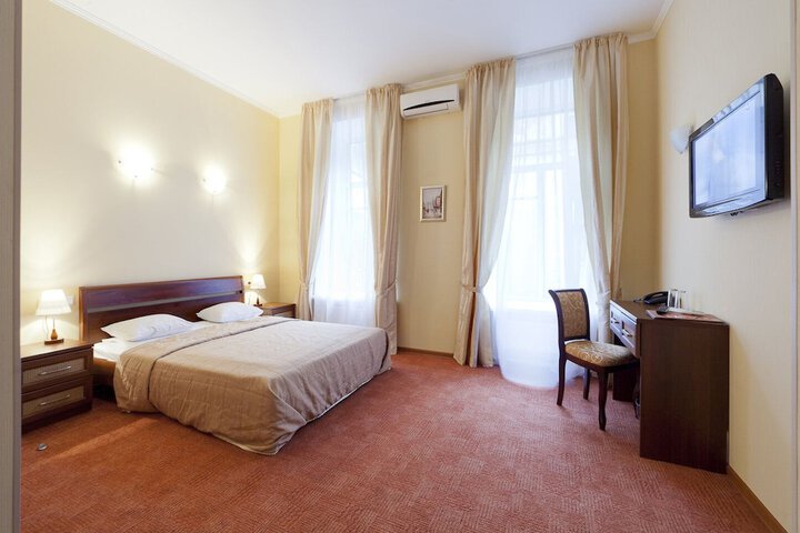 Room 48 of 91