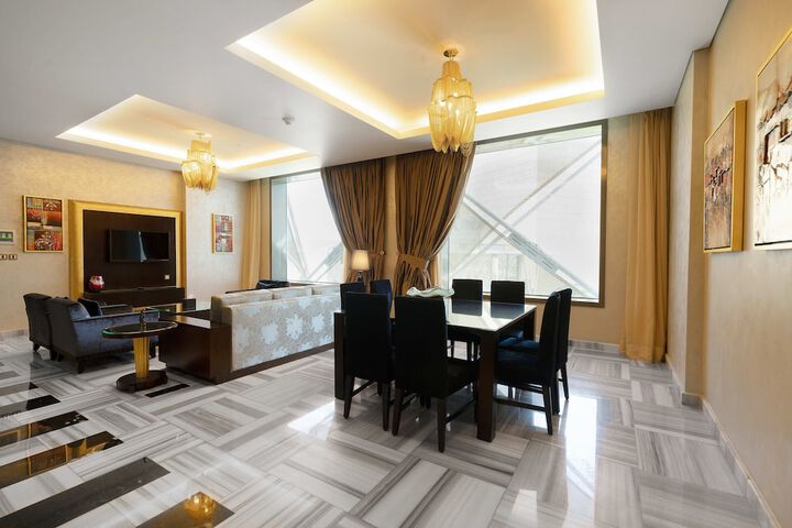 Room 37 of 149