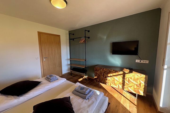 Room 63 of 221