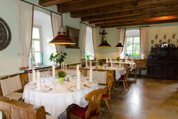 Dining 20 of 26