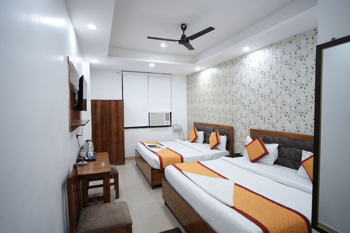 Room 36 of 72