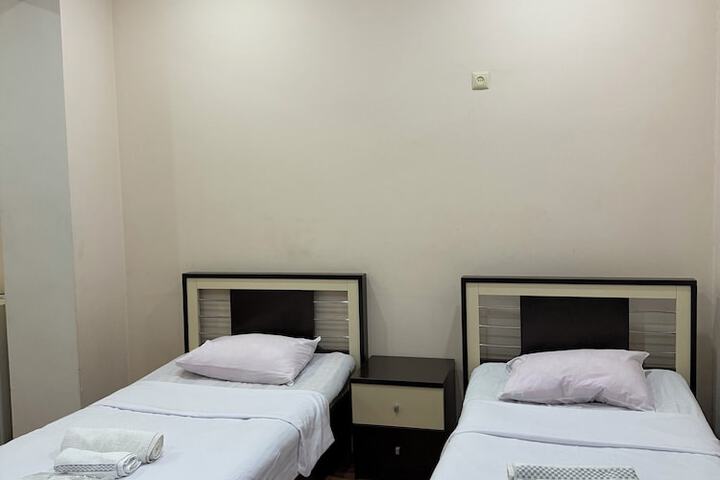 Room 19 of 34