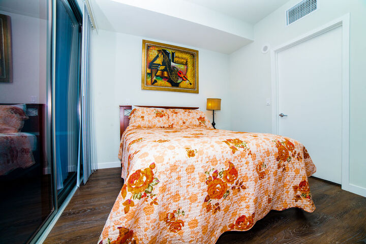 Room 15 of 40