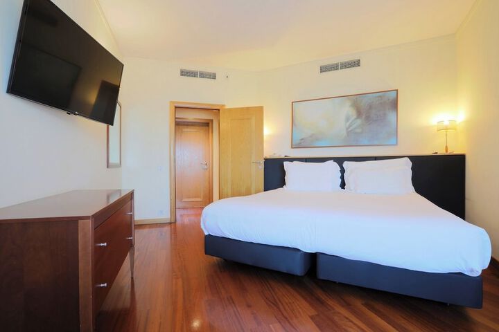 Room 20 of 82