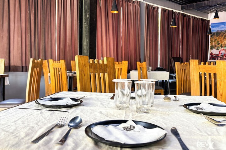 Dining 121 of 156