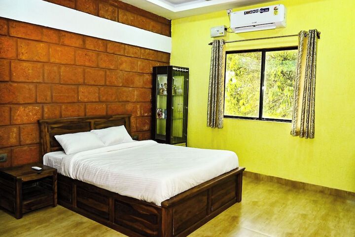 Room 6 of 22