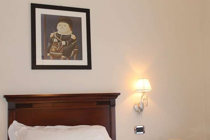 Room 10 of 39