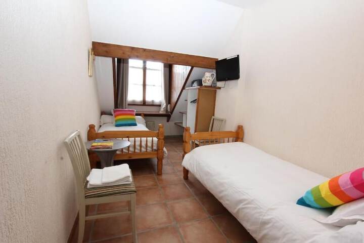 Room 12 of 54