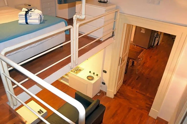 Room 3 of 23