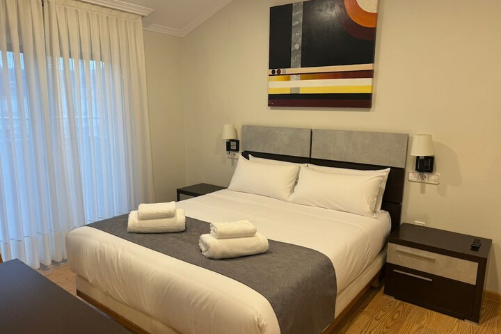 Room 11 of 38