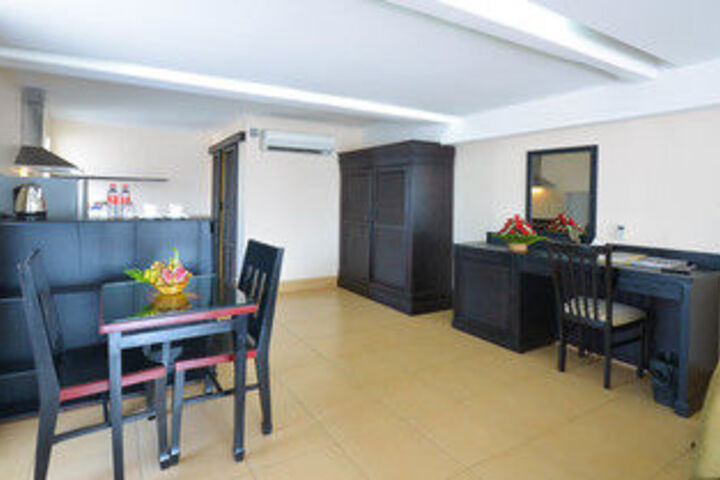 Room 35 of 43