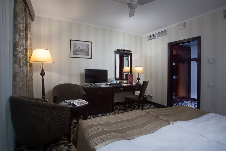 Room 19 of 70