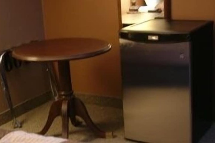 Room 14 of 27
