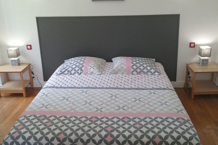 Room 3 of 64