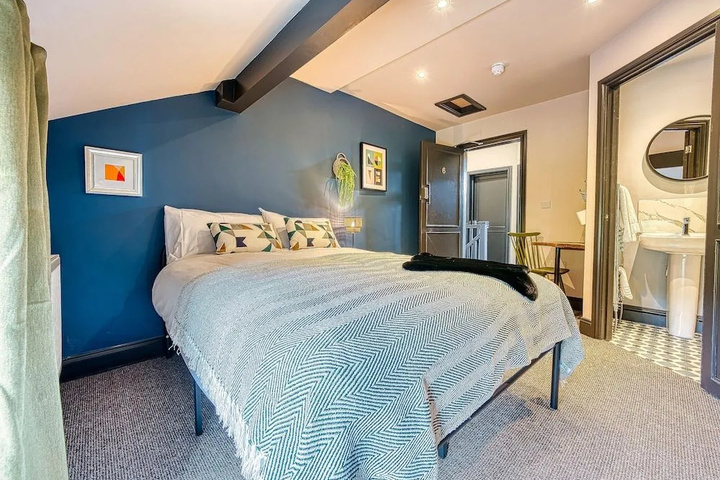 Room 3 of 19