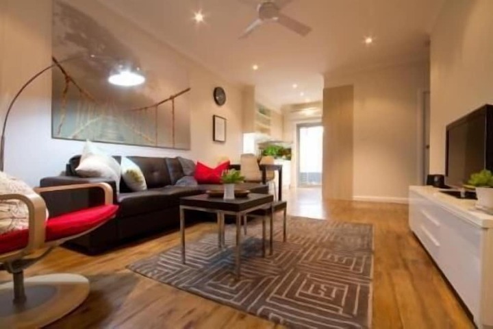 Room 4 of 6