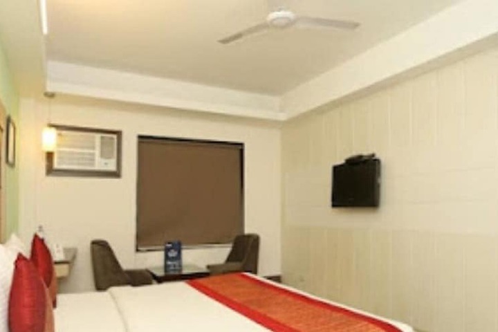 Room 14 of 22