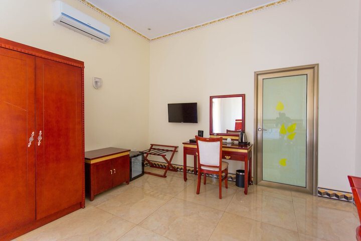 Room 10 of 41