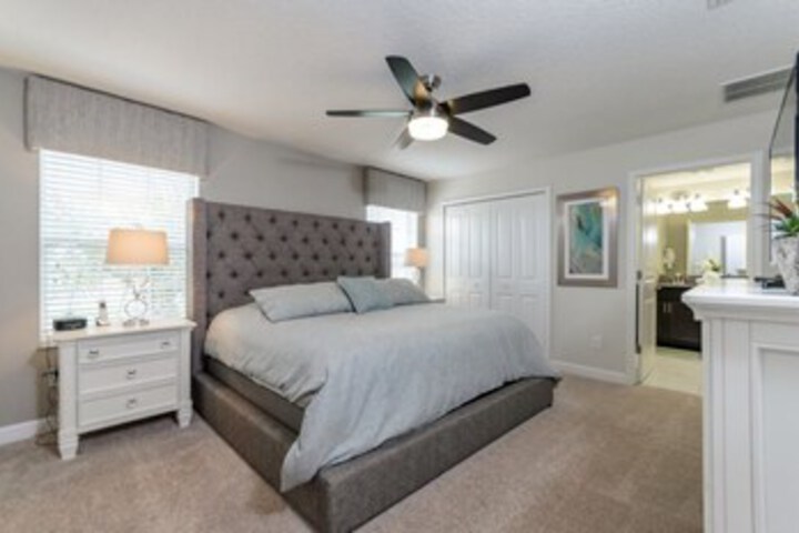 Room 8 of 26