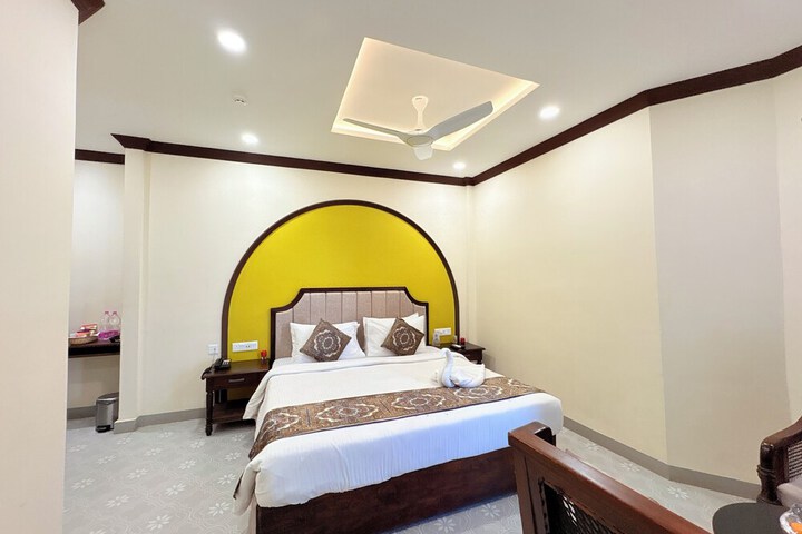 Room 77 of 154