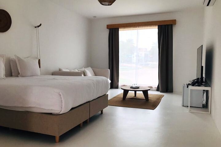 Room 21 of 64