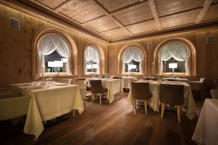 Dining 69 of 75
