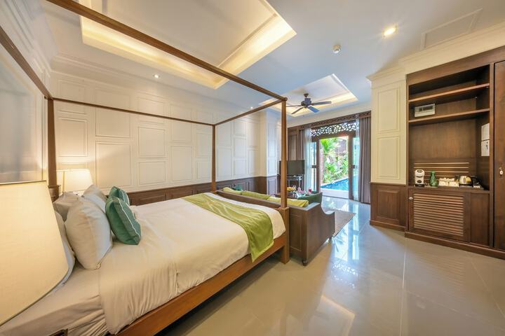 Room 52 of 127