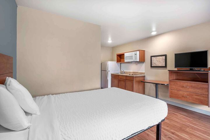 Studio Double Bed (12 of 12)