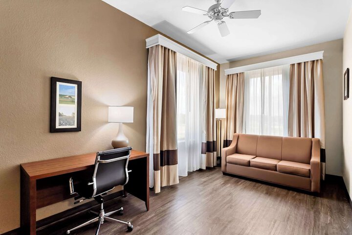 Room 37 of 54
