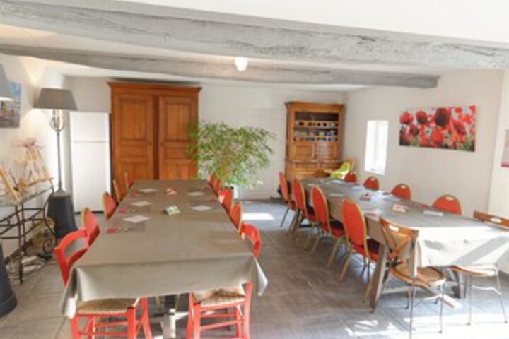 Dining 65 of 108