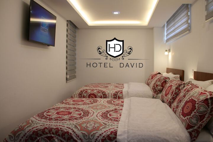 Room 22 of 101