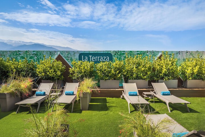 Sundeck 107 of 111