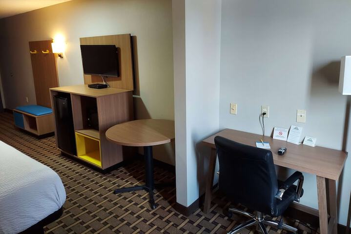 2 Queen Beds Accessible (8 of 8)