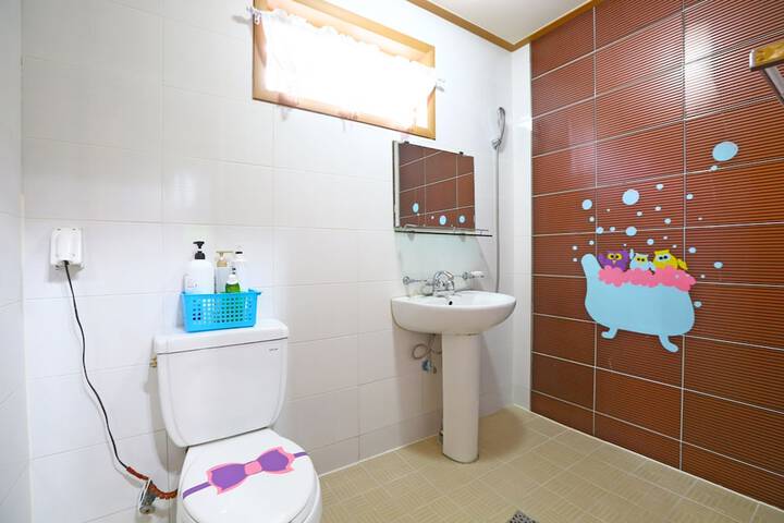 Room 20 of 111