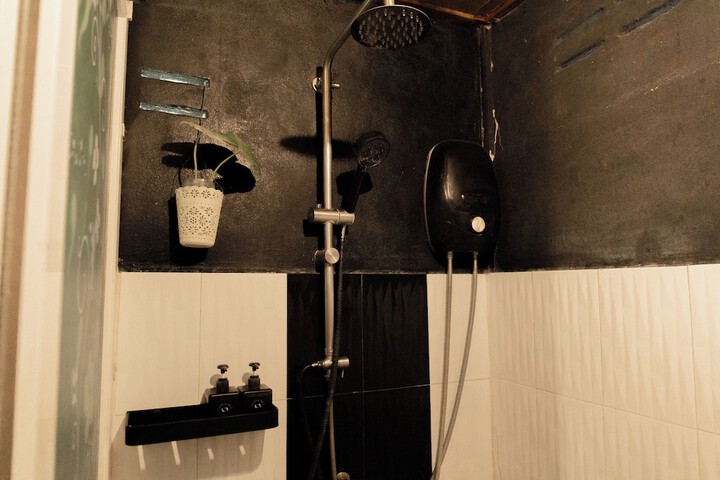 Room 145 of 268