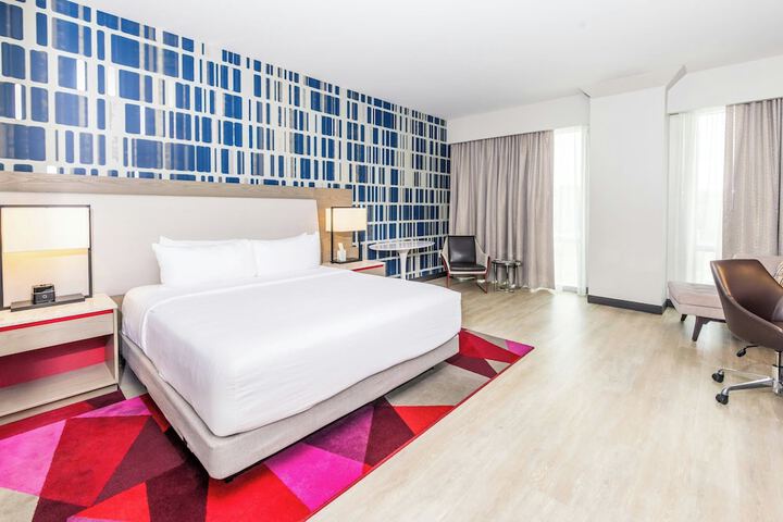 Room 44 of 120
