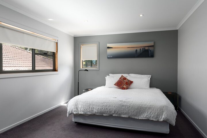Room 5 of 48