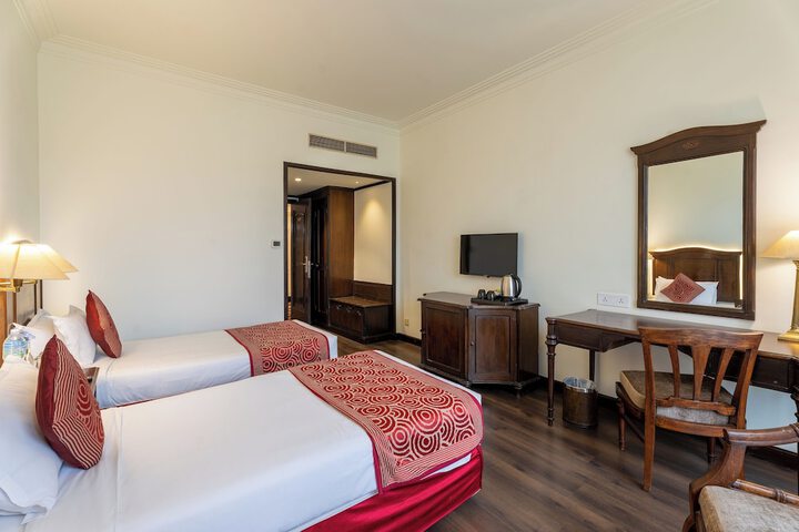Room 8 of 39