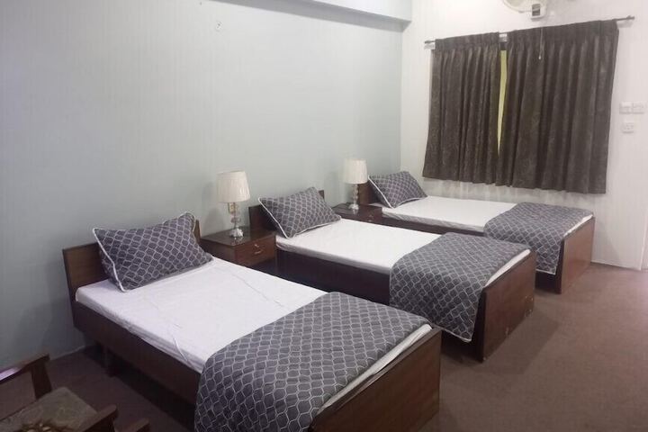 Room 6 of 19