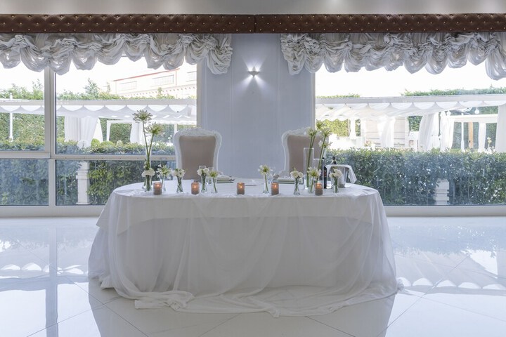 Ballroom/Hall 65 of 90